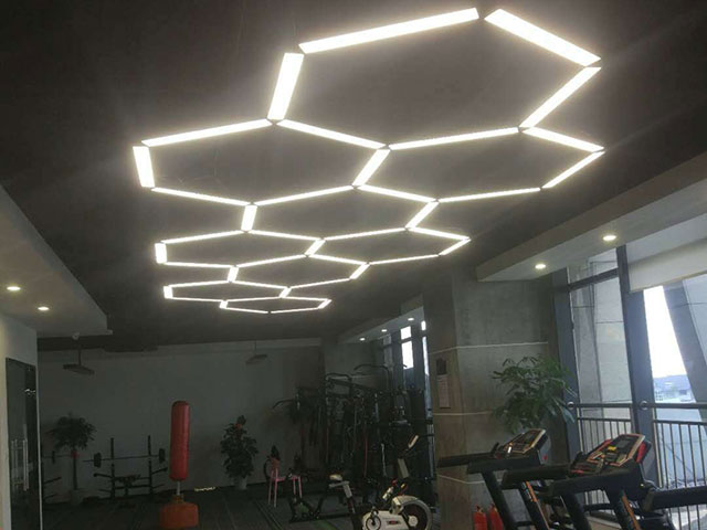 成都三环边健身房灯具安装案例
